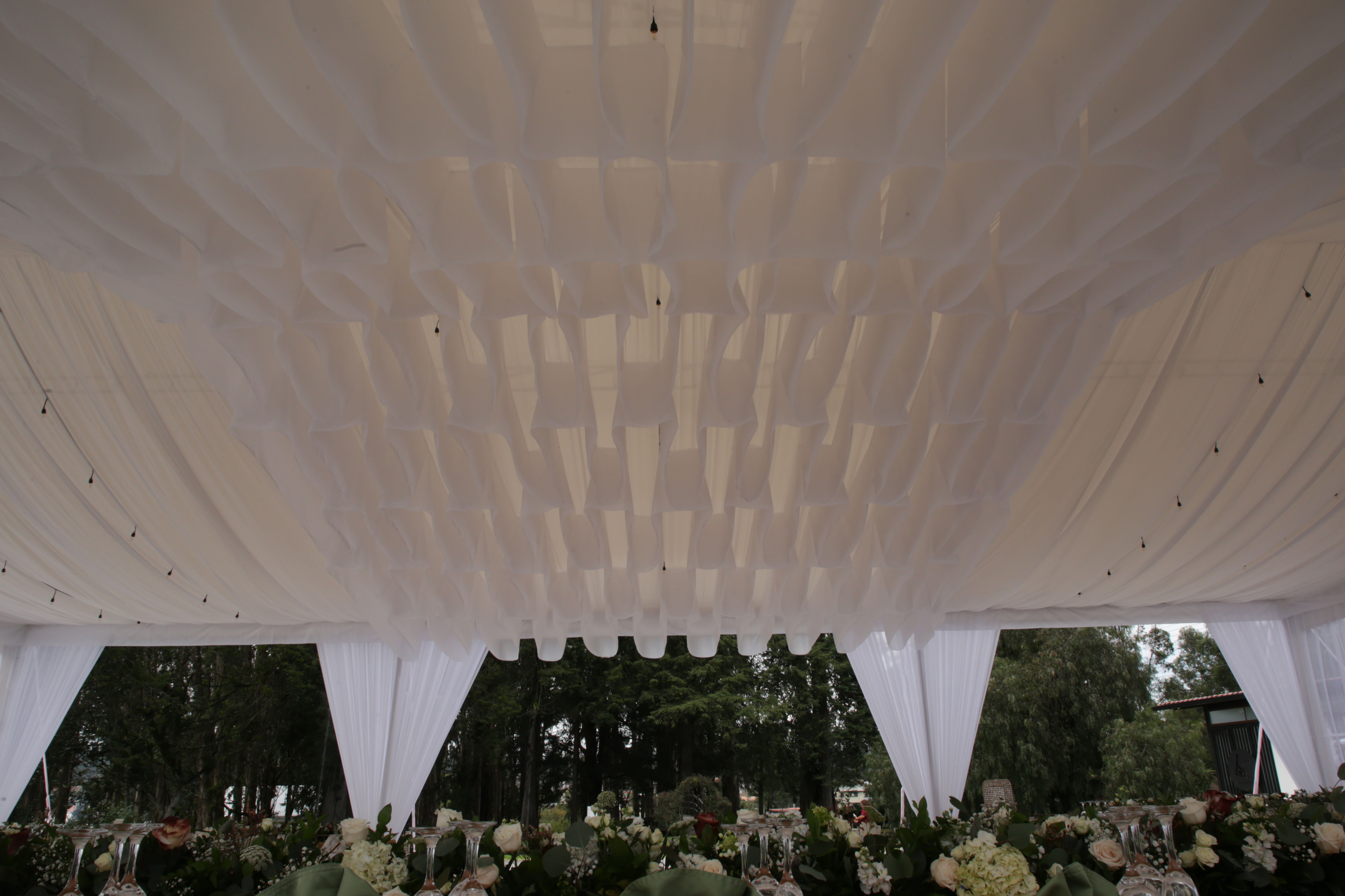 Carpa de 15x20 metros - detalle de decoración
